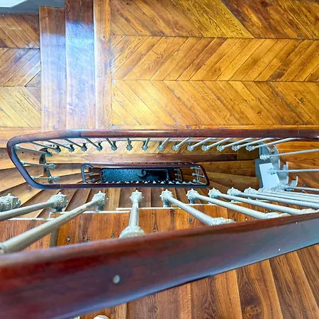 Urban Flat 107 - Sublime 4 Bedroom Opera Appartamento