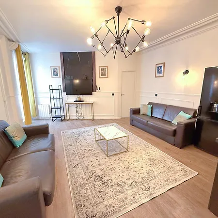 Urban Flat 107 - Sublime 4 Bedroom Opera Appartamento *